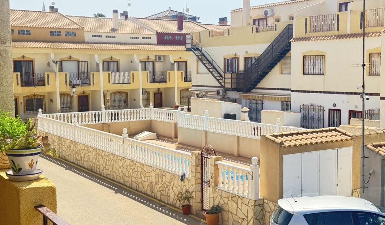 Resale - Town House - La Zenia