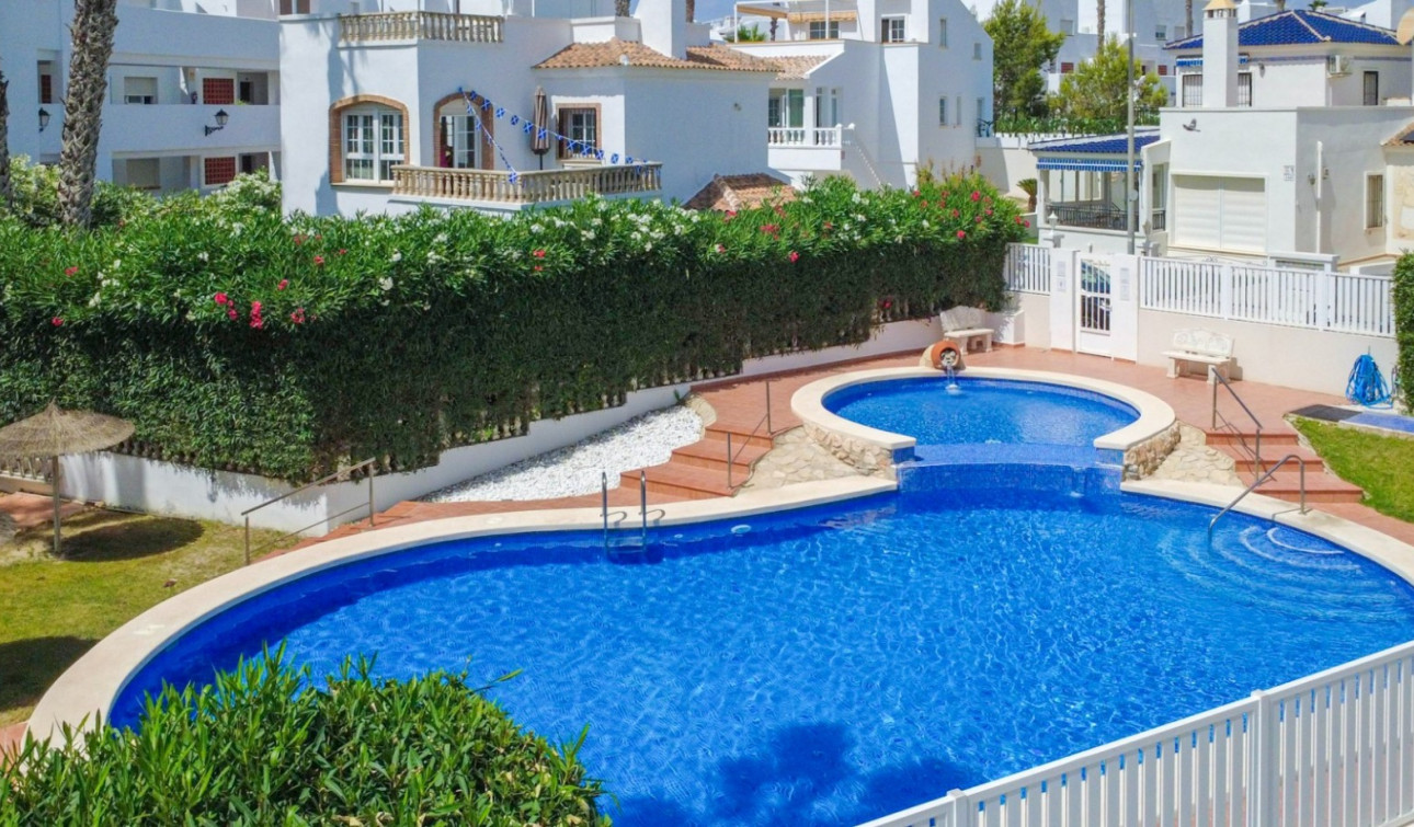 Resale - Town House - Orihuela Costa - La Rioja