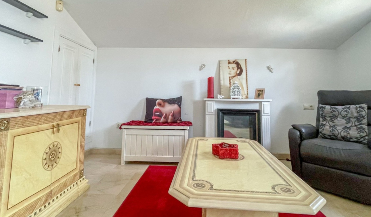 Resale - Town House - Orihuela Costa - La Rioja