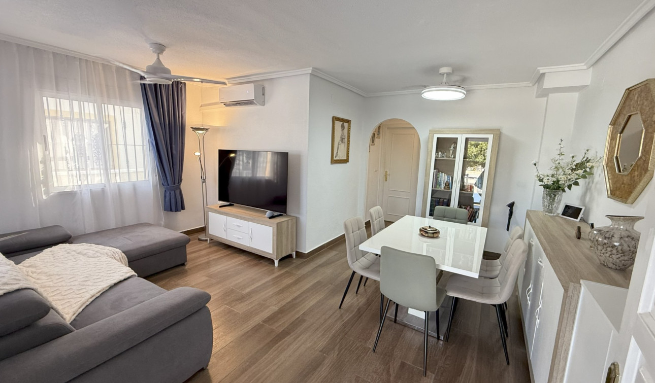 Resale - Town House - Orihuela Costa - La Zenia