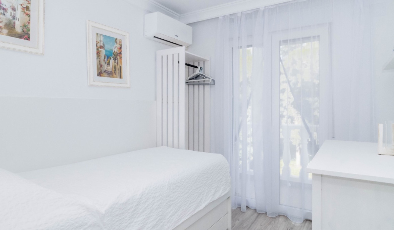 Resale - Town House - Orihuela Costa - La Zenia