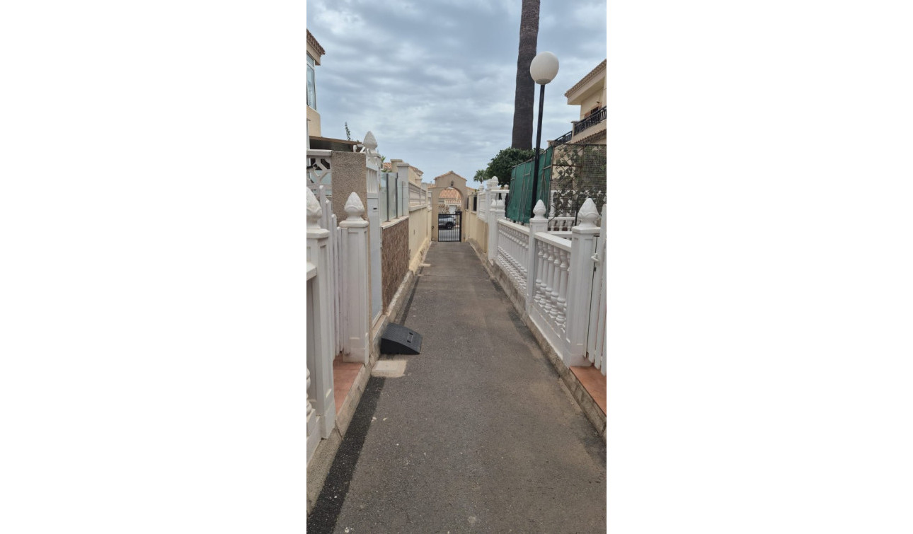 Resale - Town House - Orihuela Costa - Playa Flamenca