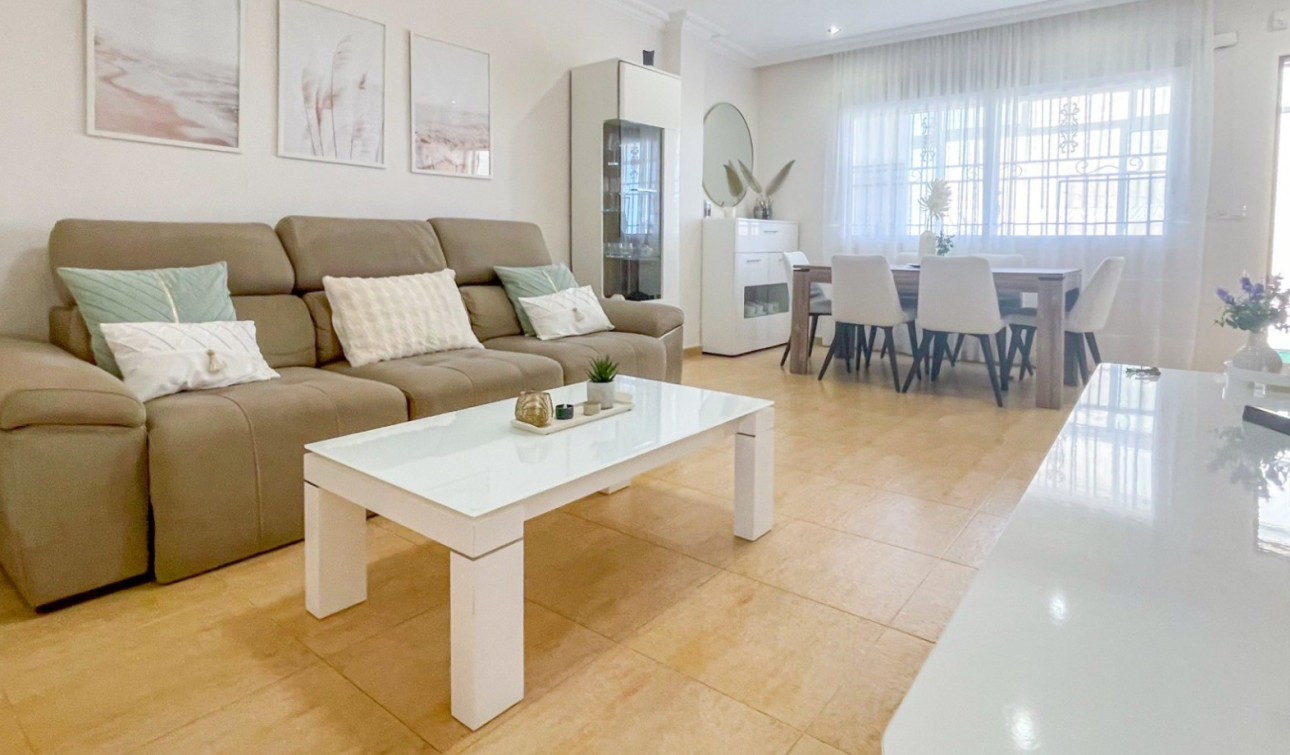 Resale - Town House - Orihuela Costa - Punta Prima