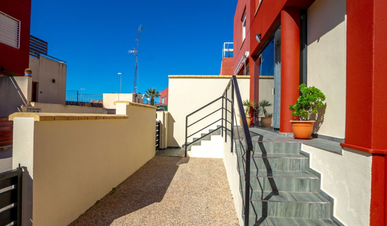 Resale - Town House - Orihuela Costa - Villamartín