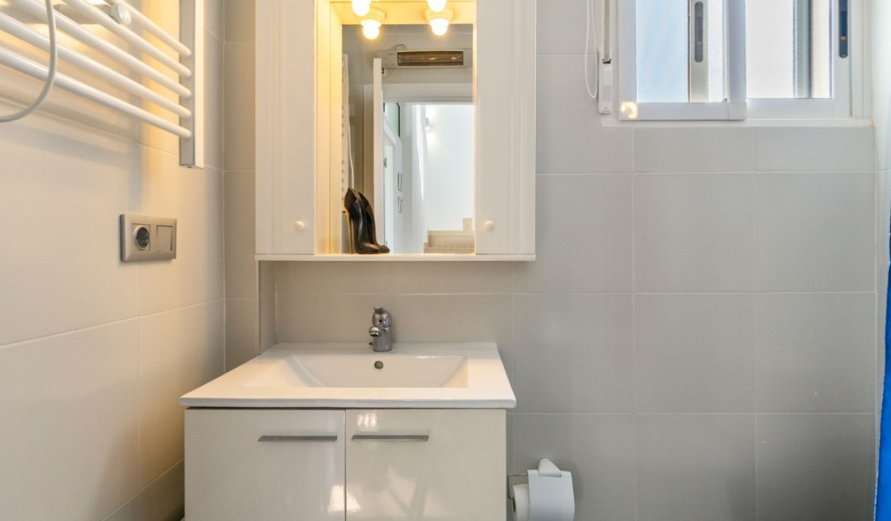 Resale - Town House - Orihuela Costa - Villamartín