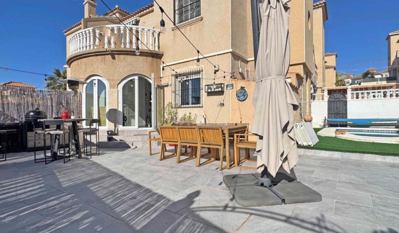 Resale - Town House - Orihuela Costa - Villamartín