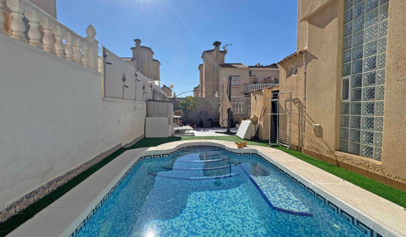 Resale - Town House - Orihuela Costa - Villamartín