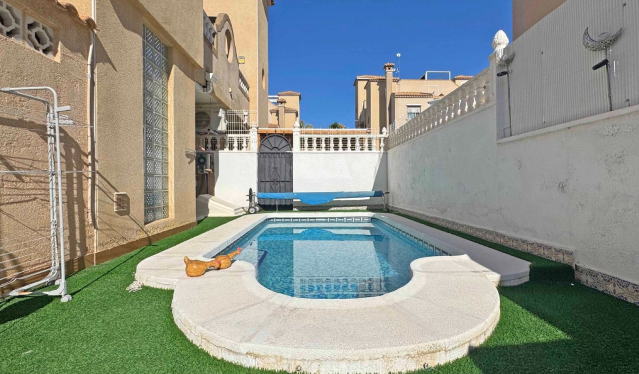 Resale - Town House - Orihuela Costa - Villamartín