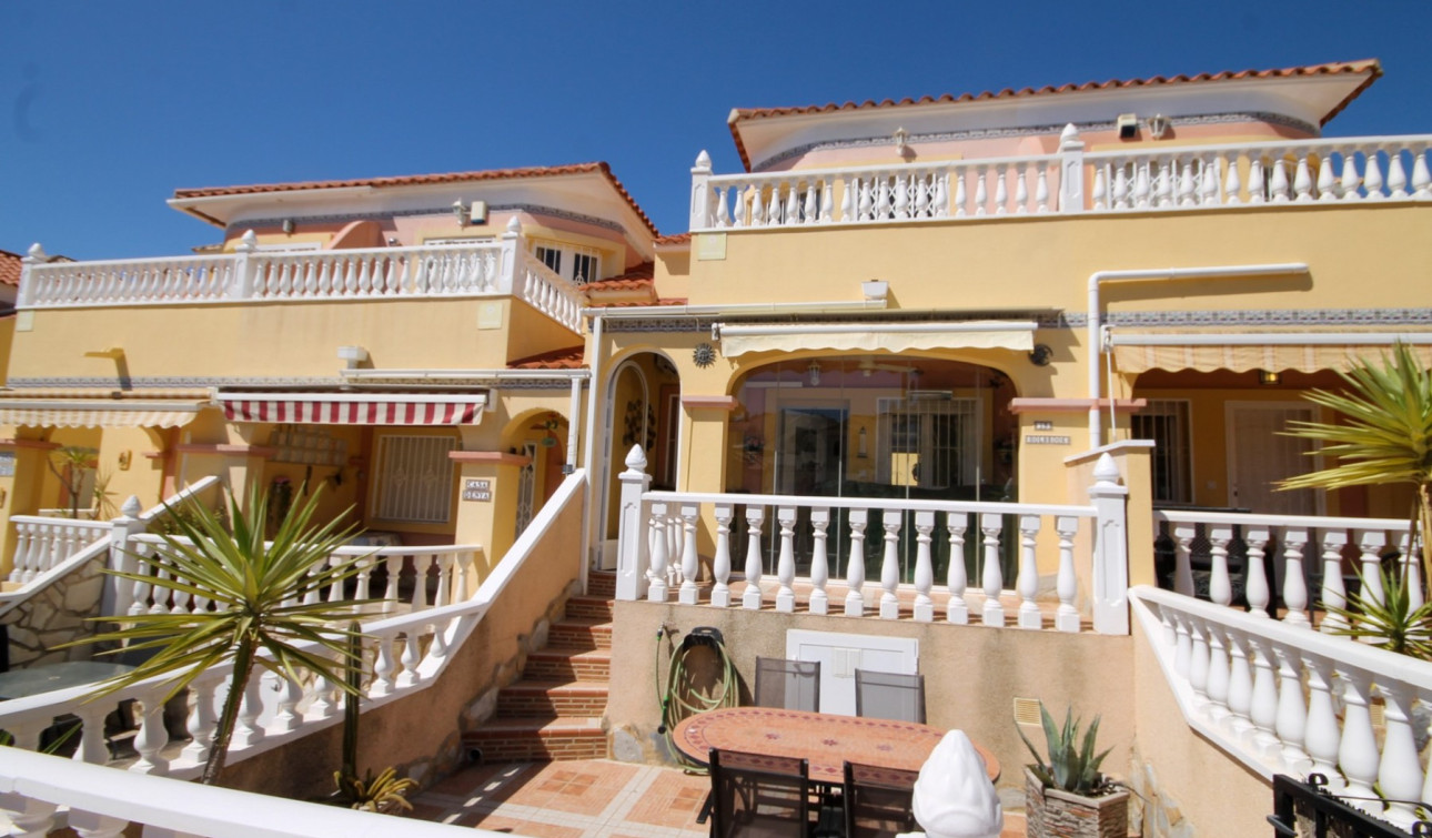 Resale - Town House - Orihuela Costa - Villamartín