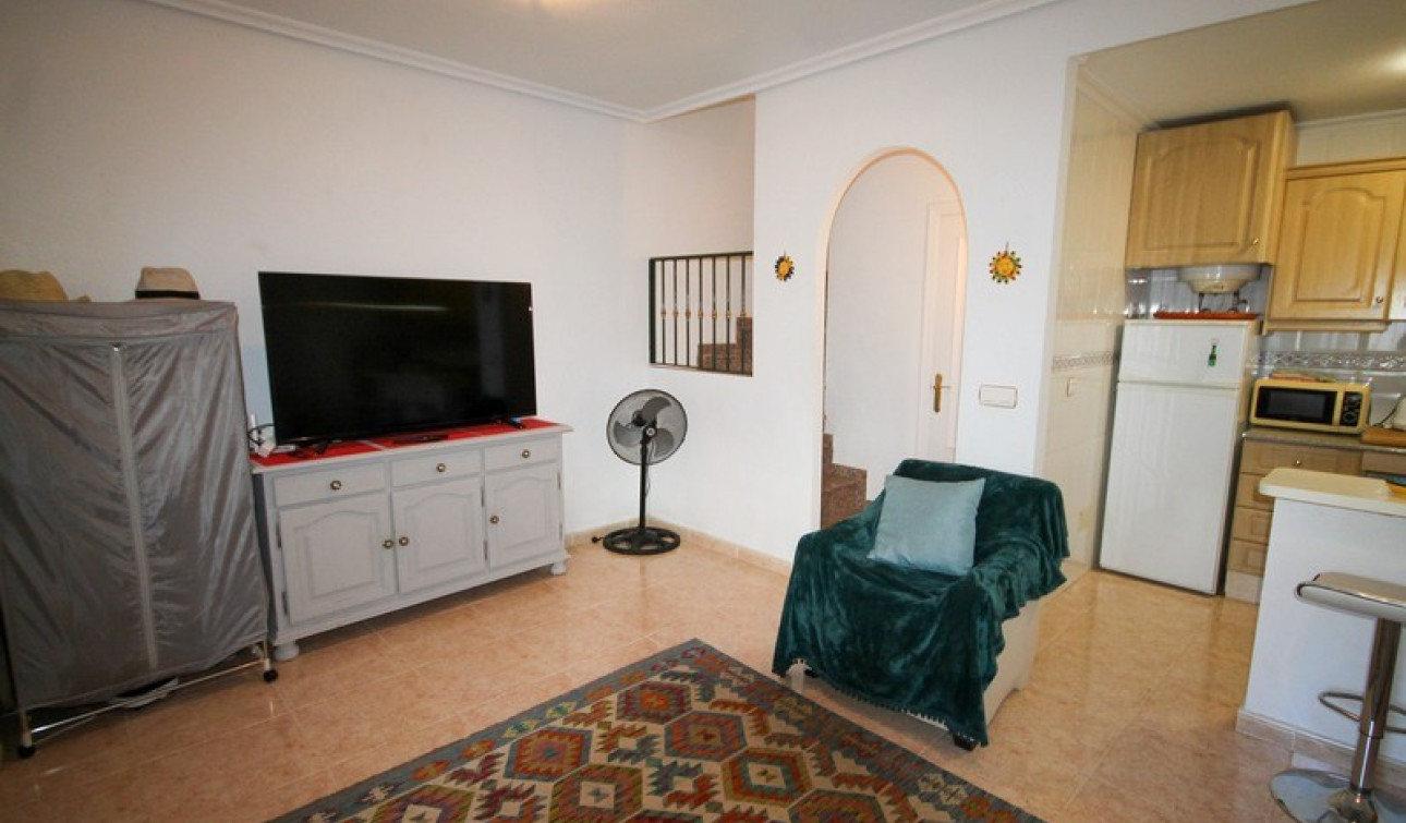 Resale - Town House - Orihuela Costa - Villamartín