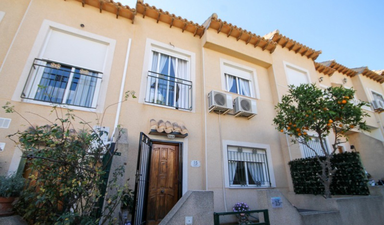 Resale - Town House - Orihuela Costa - Villamartín