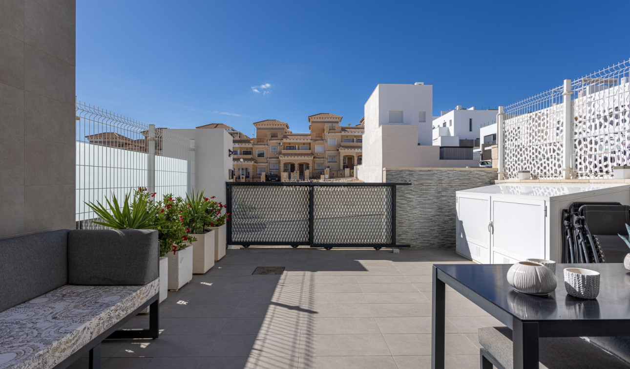 Resale - Town House - Orihuela Costa - Villamartín