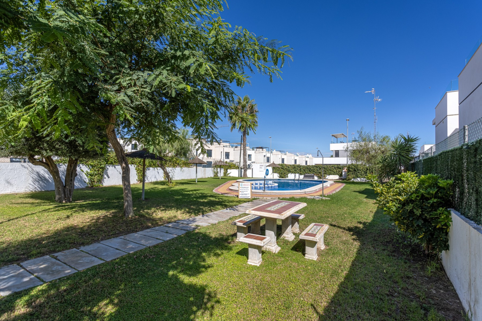 Resale - Town House - Orihuela Costa - Villamartín