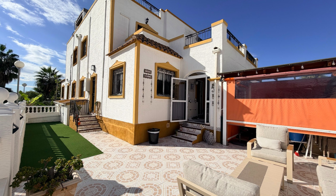 Resale - Town House - Orihuela - Entre Naranjos