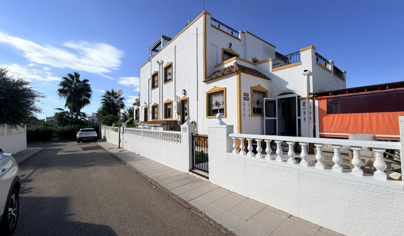 Resale - Town House - Orihuela - Entre Naranjos