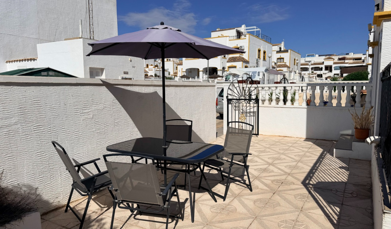 Resale - Town House - Orihuela - Entre Naranjos