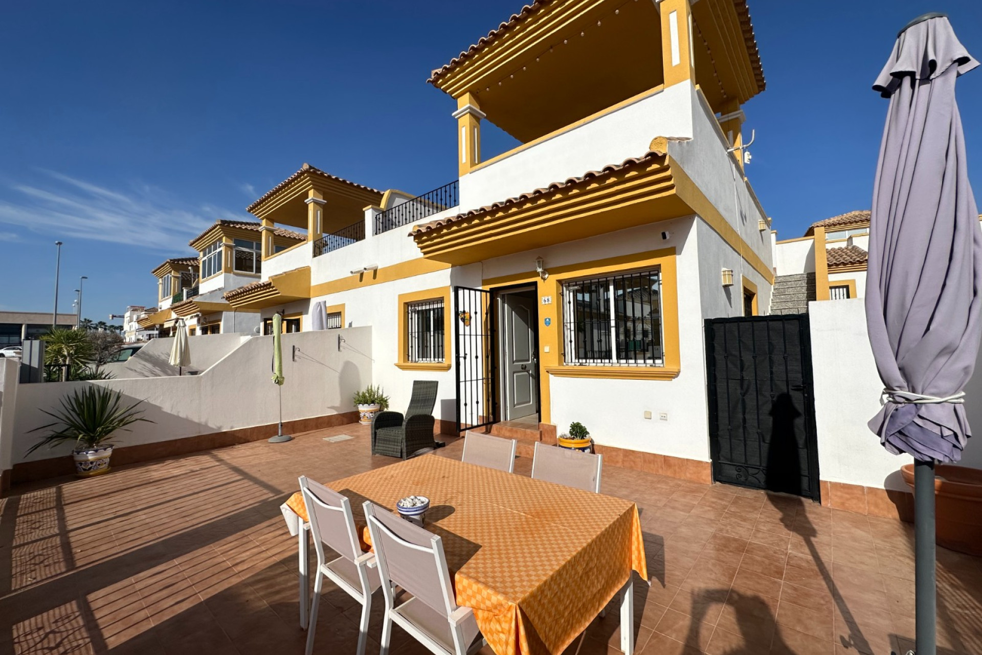 Resale - Town House - Orihuela - Entre Naranjos