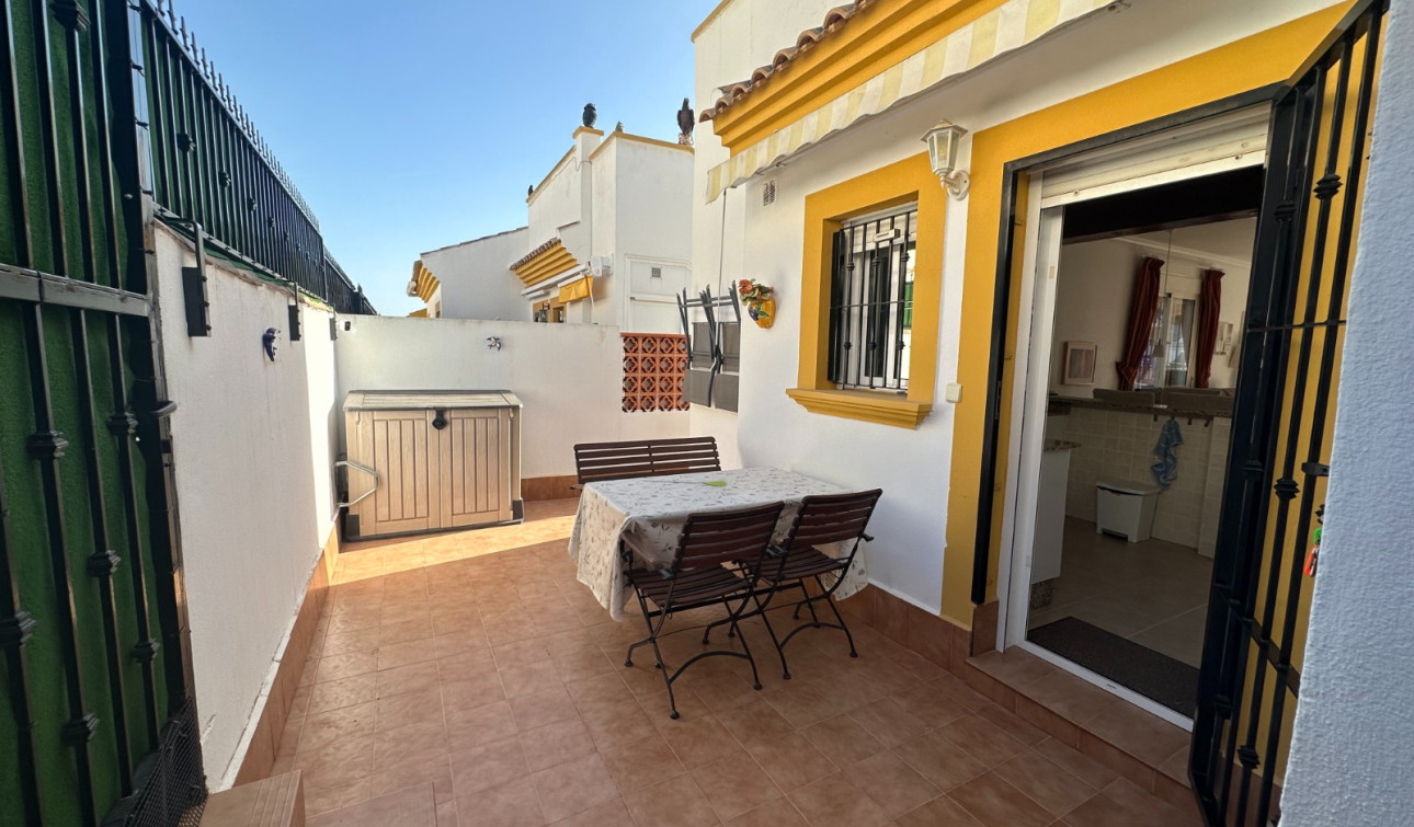 Resale - Town House - Orihuela - Entre Naranjos