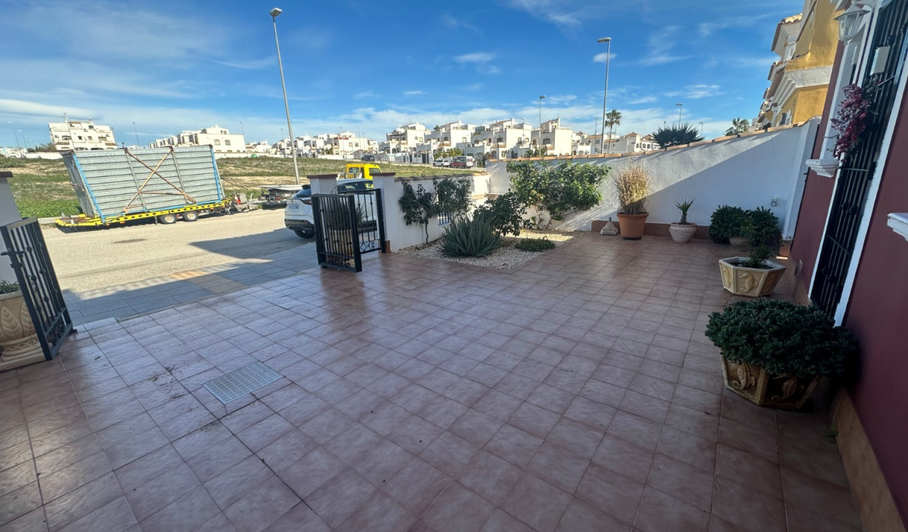 Resale - Town House - Orihuela - Entre Naranjos