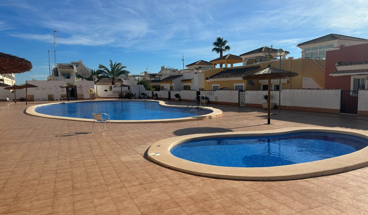 Resale - Town House - Orihuela - Entre Naranjos