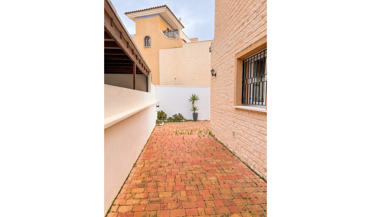 Resale - Town House - Pilar de la Horadada