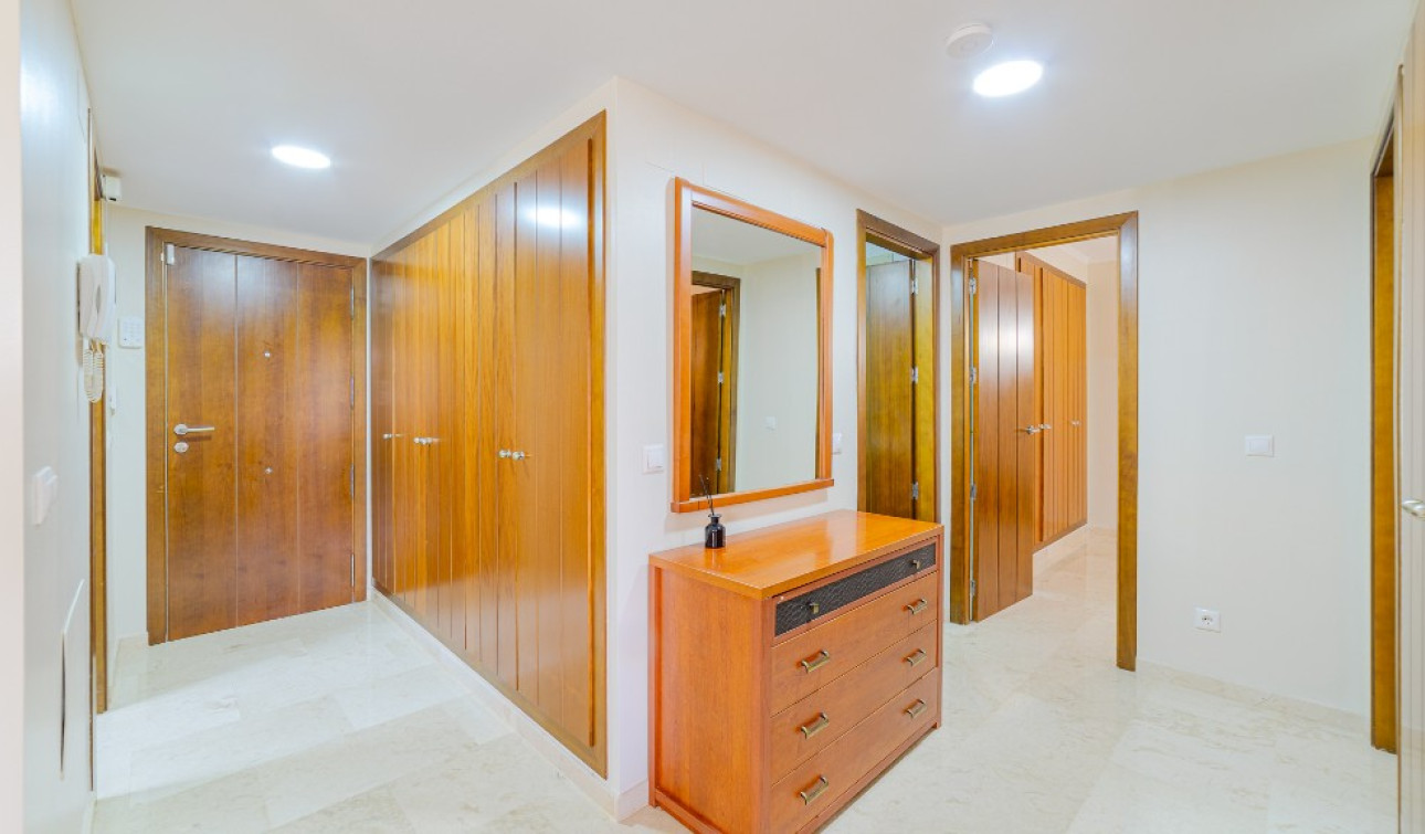 Resale - Town House - Punta Prima