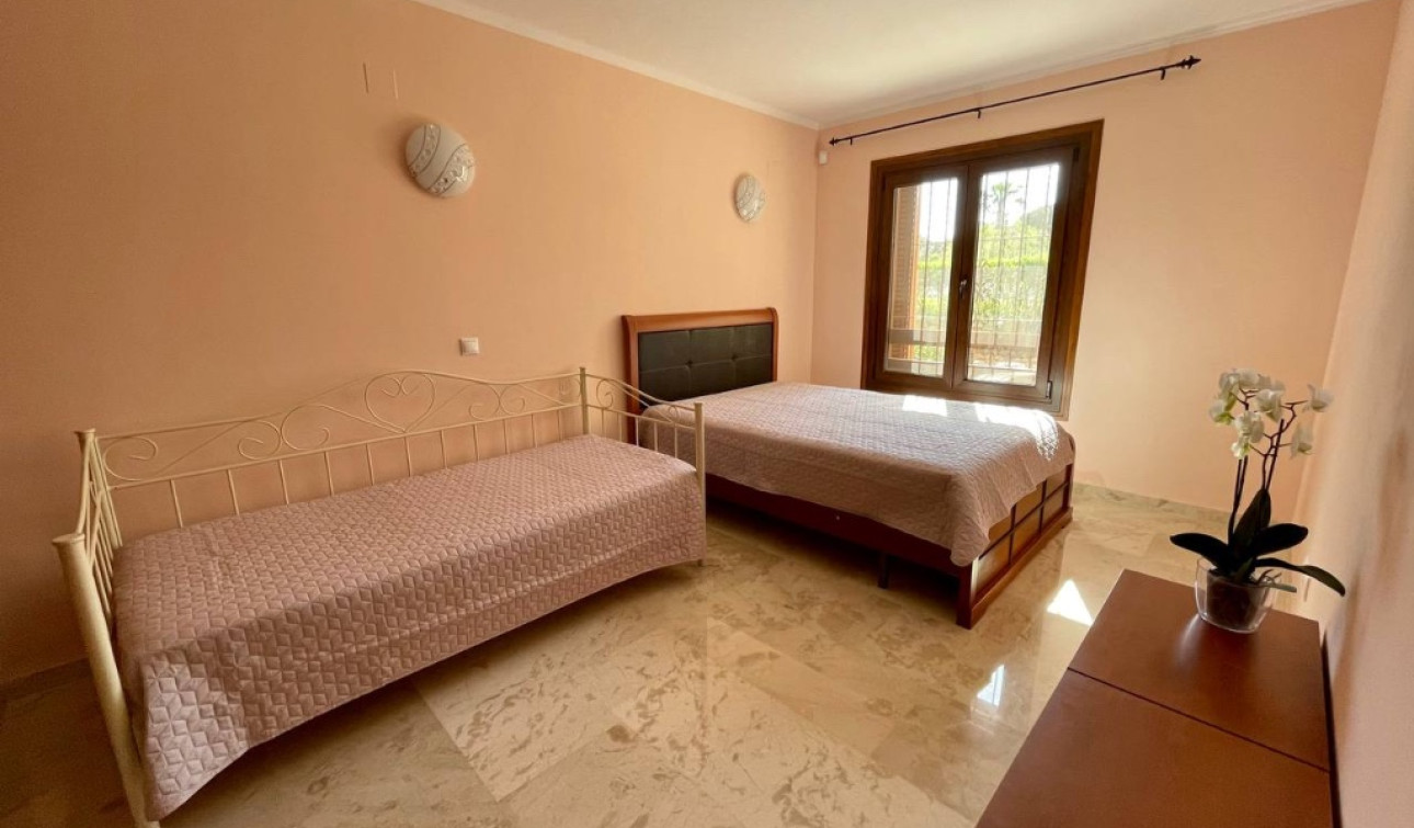 Resale - Town House - Punta Prima