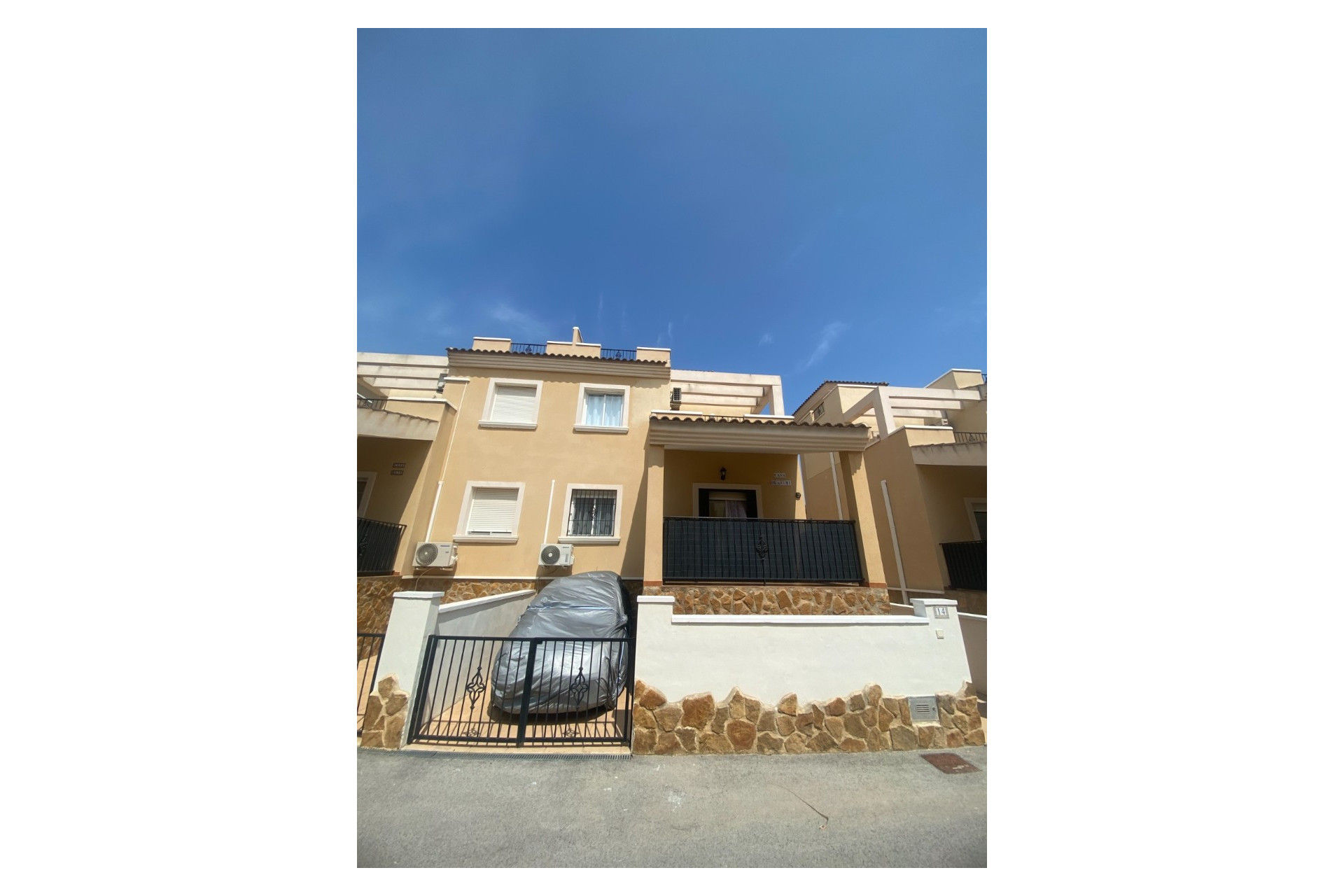 Resale - Town House - San Miguel de Salinas