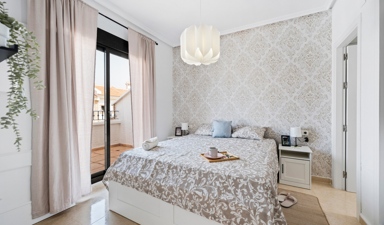 Resale - Town House - San Miguel de Salinas