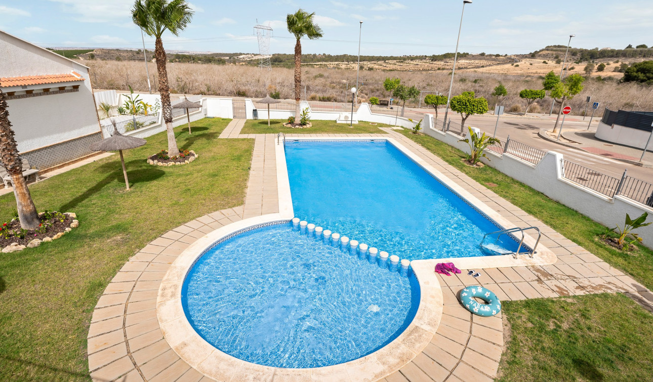 Resale - Town House - San Miguel de Salinas
