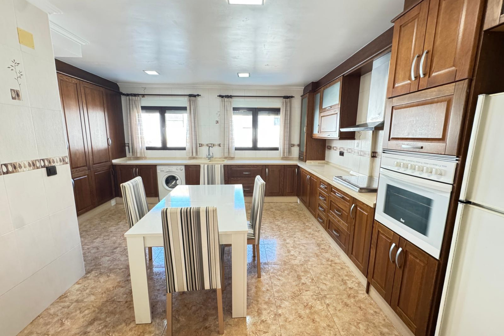 Resale - Town House - San Miguel de Salinas