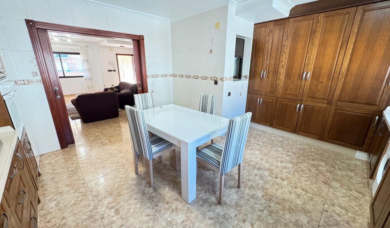 Resale - Town House - San Miguel de Salinas