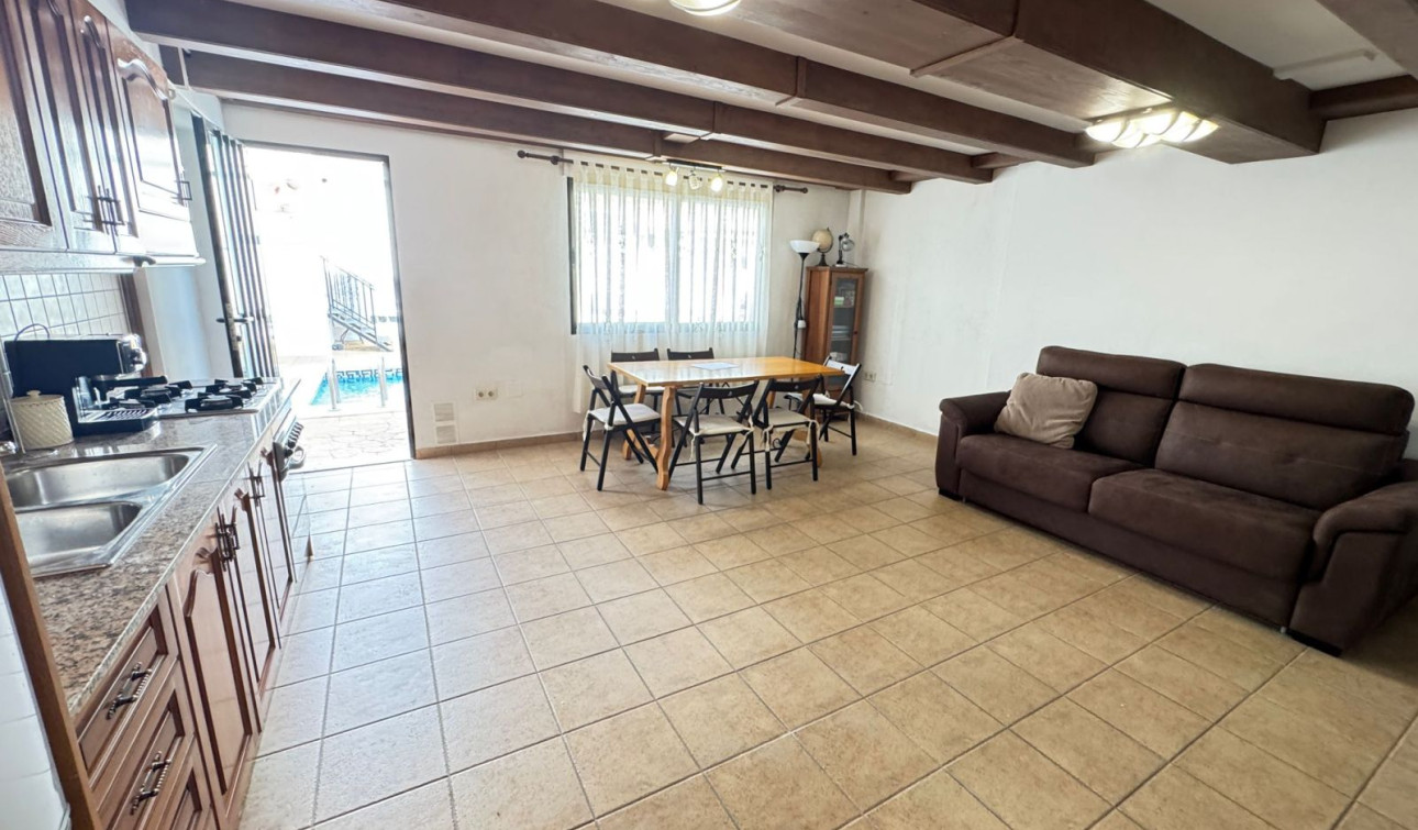 Resale - Town House - San Miguel de Salinas