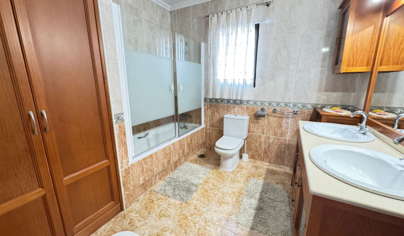 Resale - Town House - San Miguel de Salinas