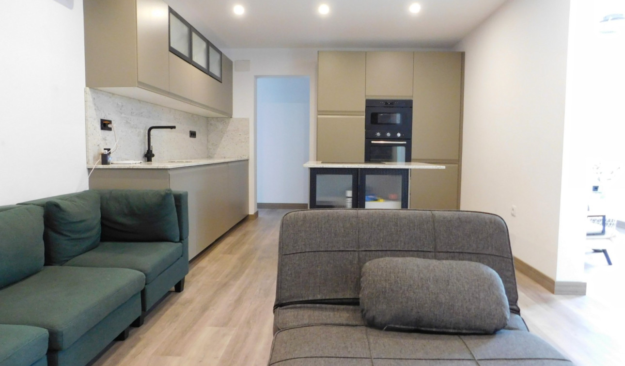 Resale - Town House - San Miguel de Salinas
