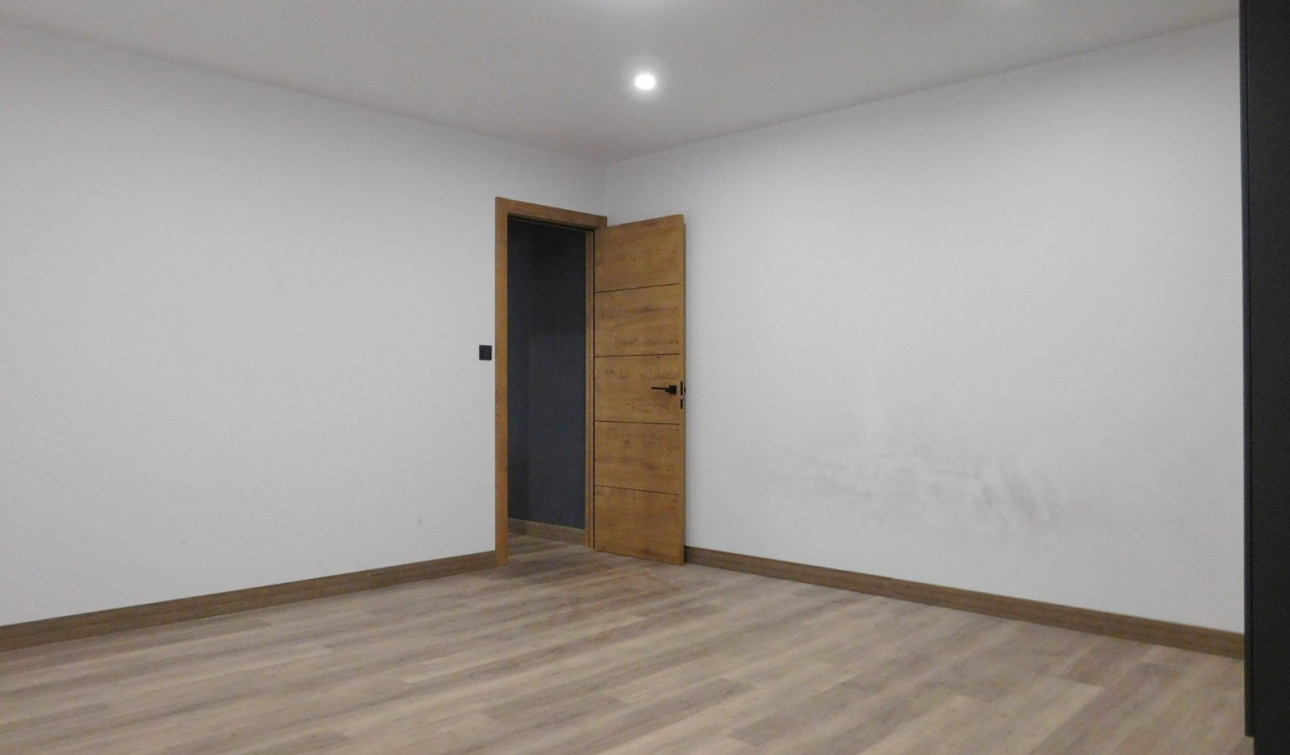 Resale - Town House - San Miguel de Salinas
