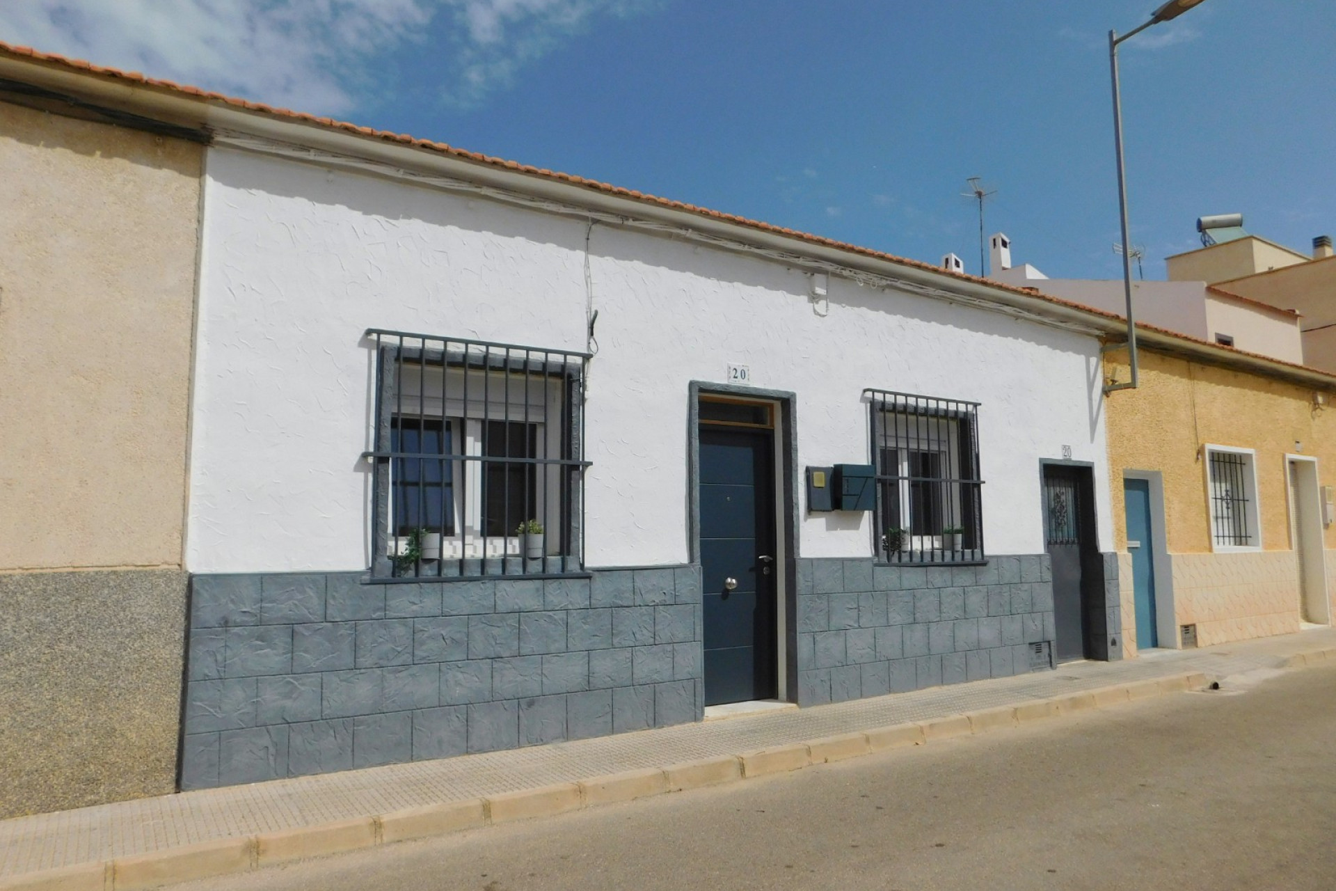 Resale - Town House - San Miguel de Salinas
