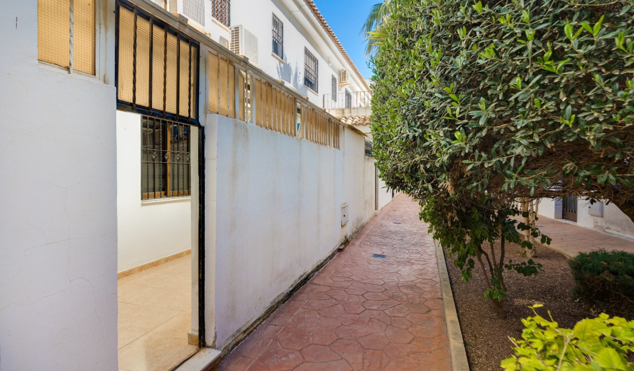 Resale - Town House - San Miguel de Salinas