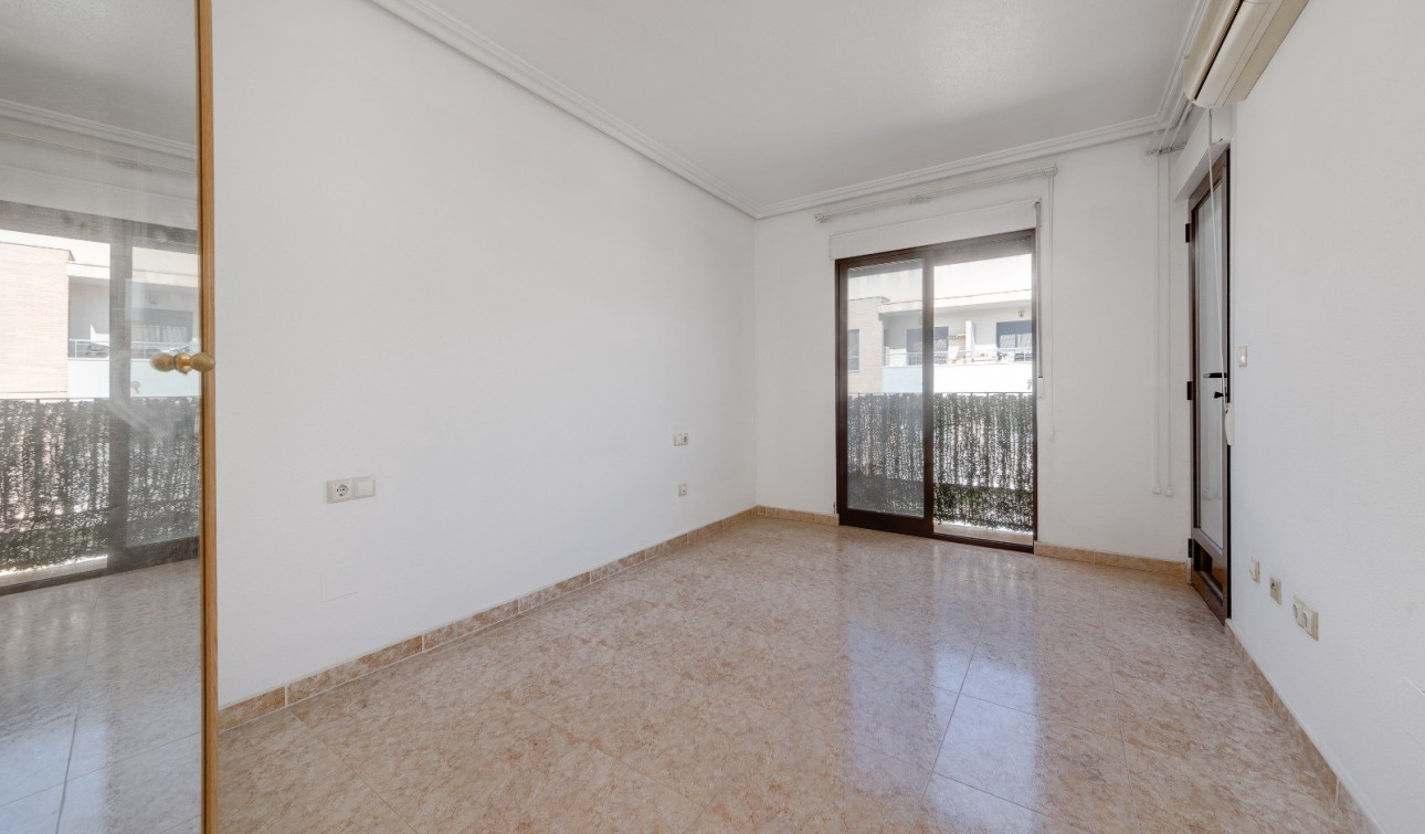 Resale - Town House - San Miguel de Salinas