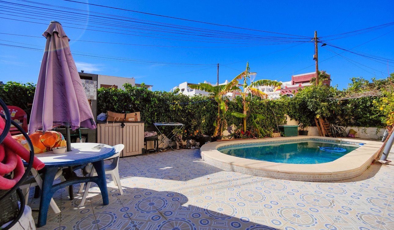 Resale - Town House - San Miguel de Salinas