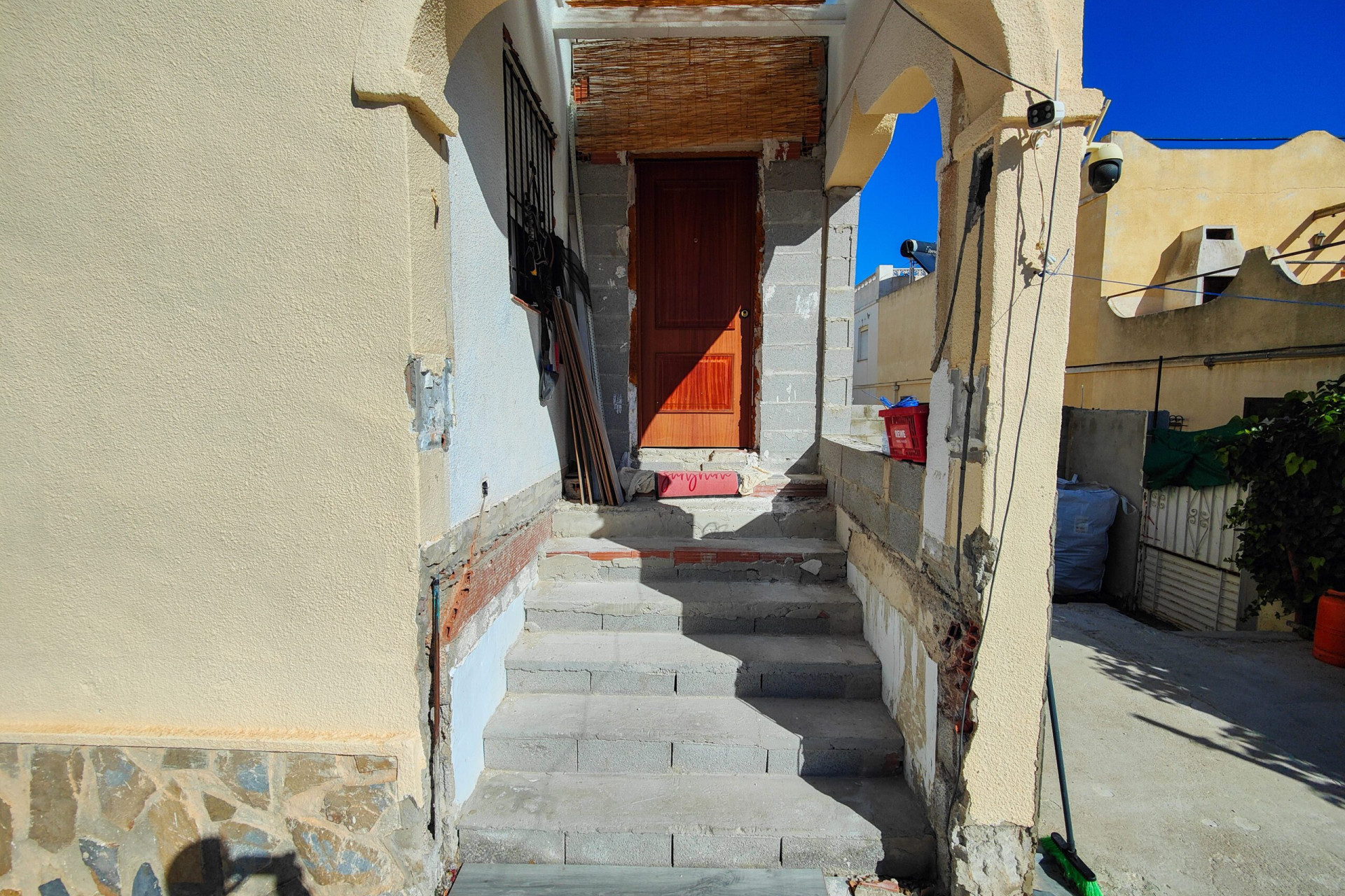 Resale - Town House - San Miguel de Salinas