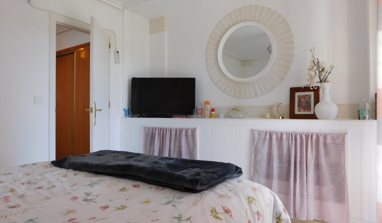 Resale - Town House - Torremendo