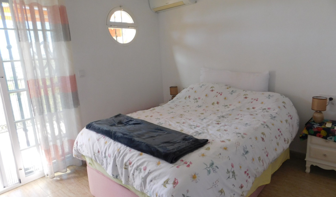 Resale - Town House - Torremendo