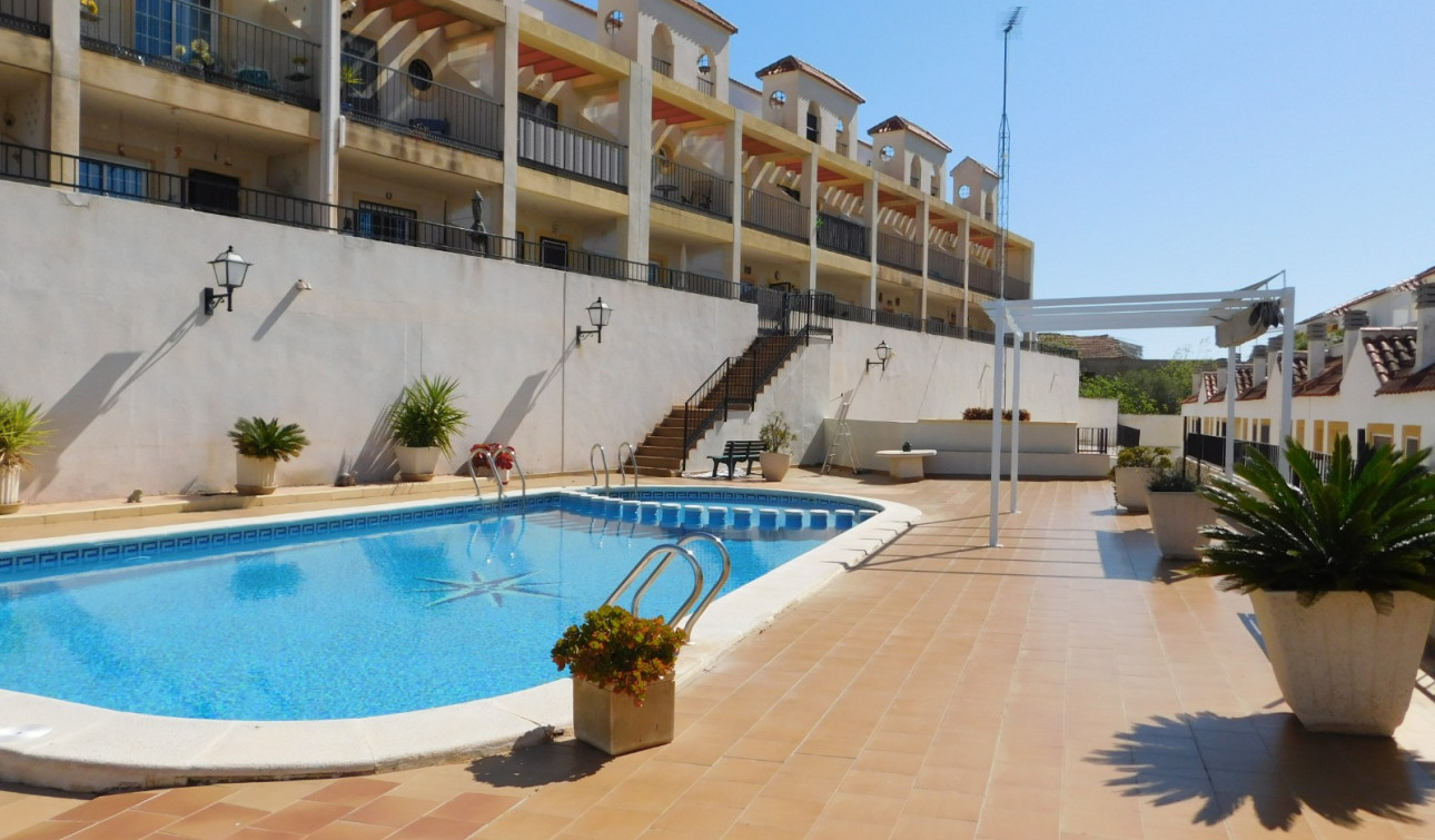 Resale - Town House - Torremendo