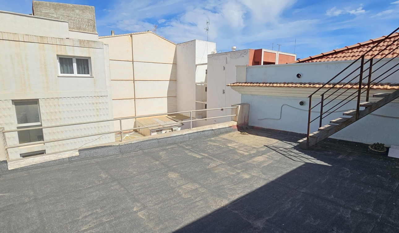 Resale - Town House - Torrevieja - Centro