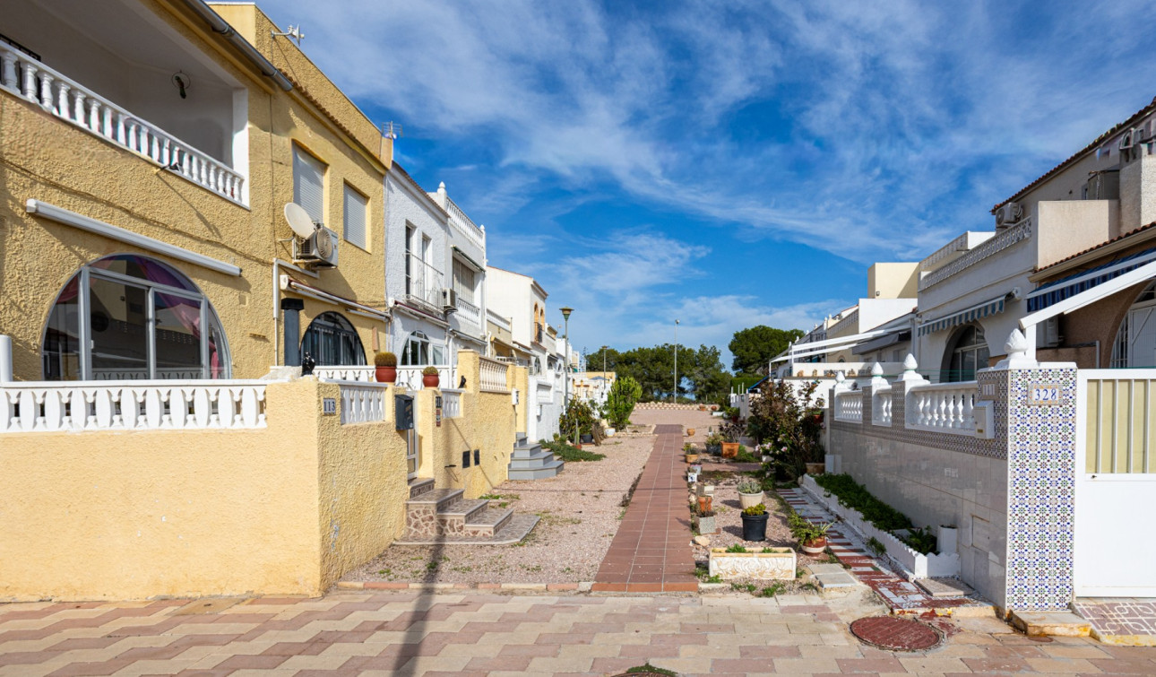 Resale - Town House - Torrevieja - La Siesta