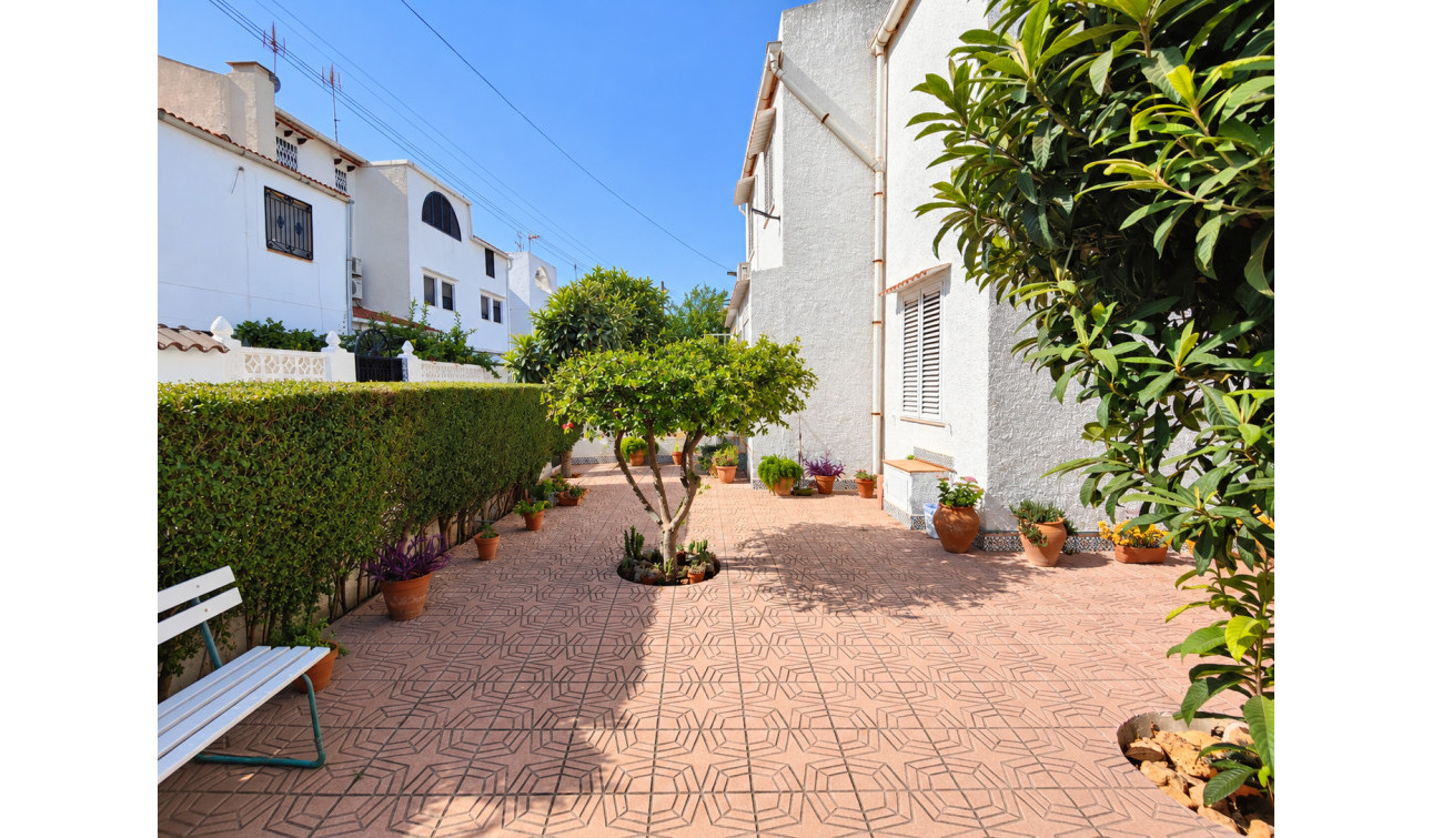Resale - Town House - Torrevieja - Nueva Torrevieja