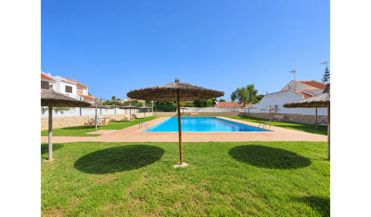 Resale - Town House - Torrevieja - Nueva Torrevieja