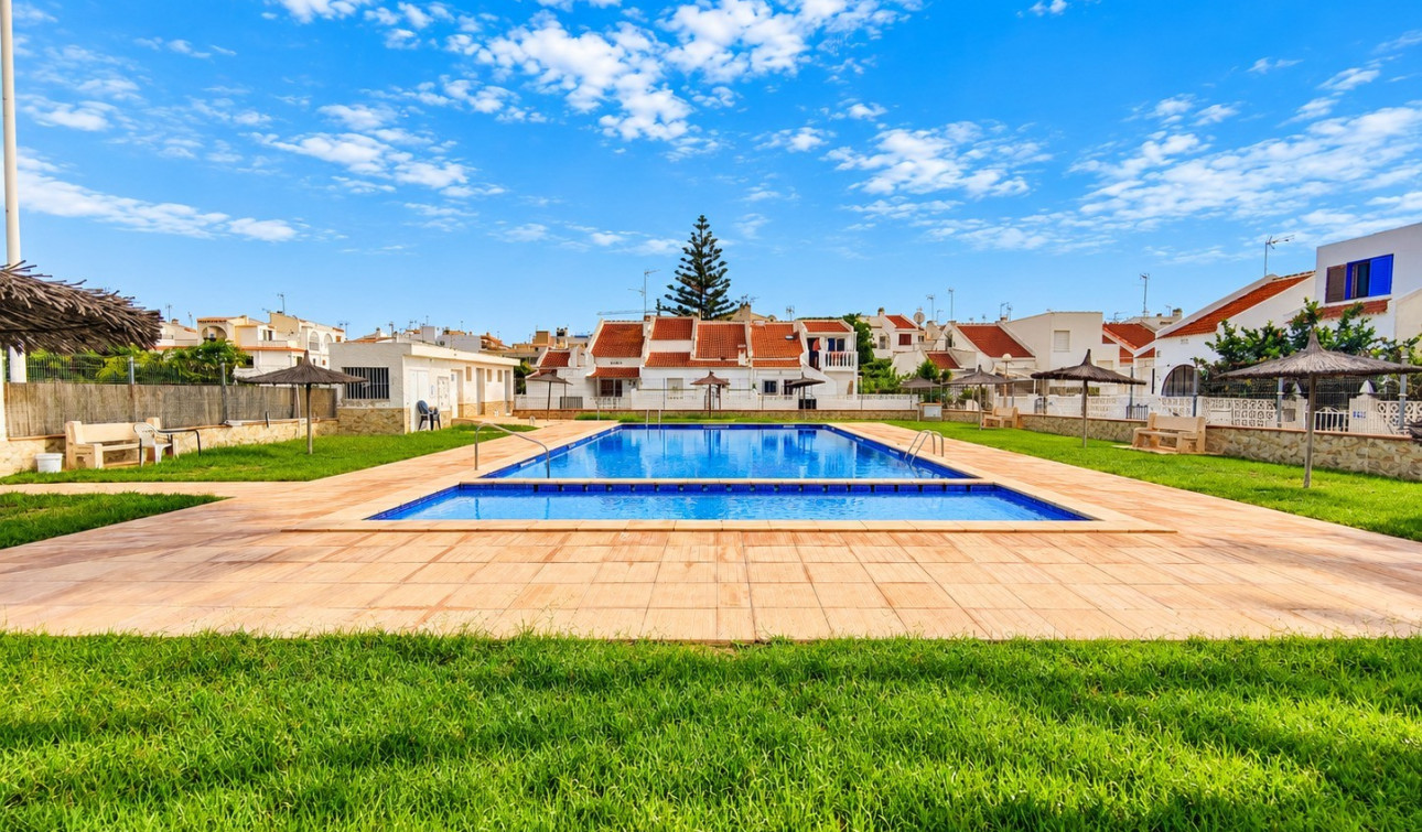 Resale - Town House - Torrevieja - Nueva Torrevieja