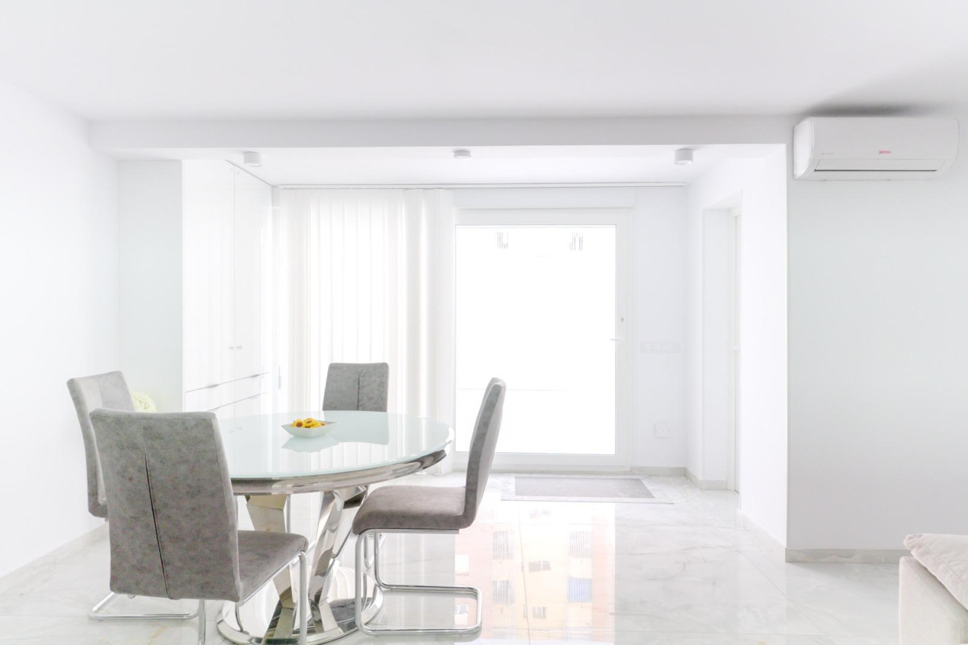 Resale - Town House - Torrevieja - Punta prima